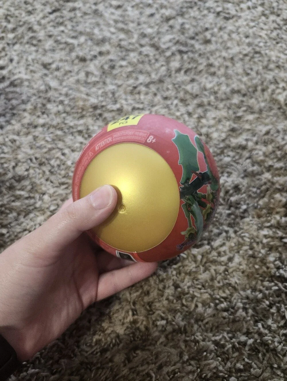 Zuru MAX Rose Surprise Ball Toy - Red